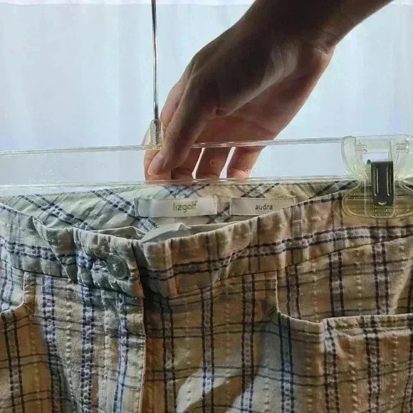 Lizgolf Audra Plaid Pattern Blue and White Capris Women's Size 6 - Picture 3 of 3